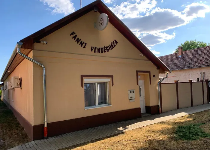 Fanni Vendeghaza Apartament